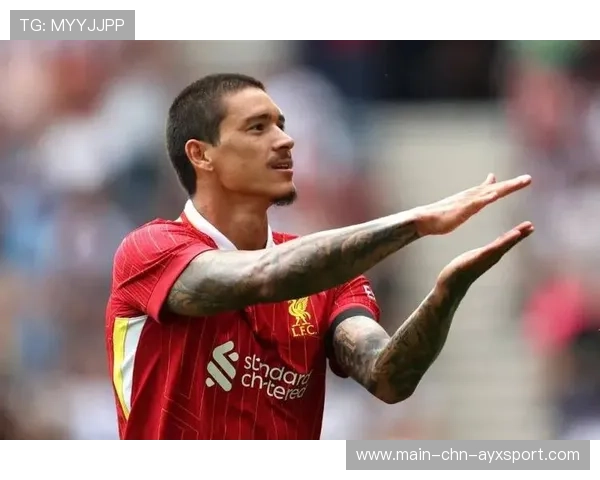 利物浦达尔文努涅斯前场飞身撞射技惊四座