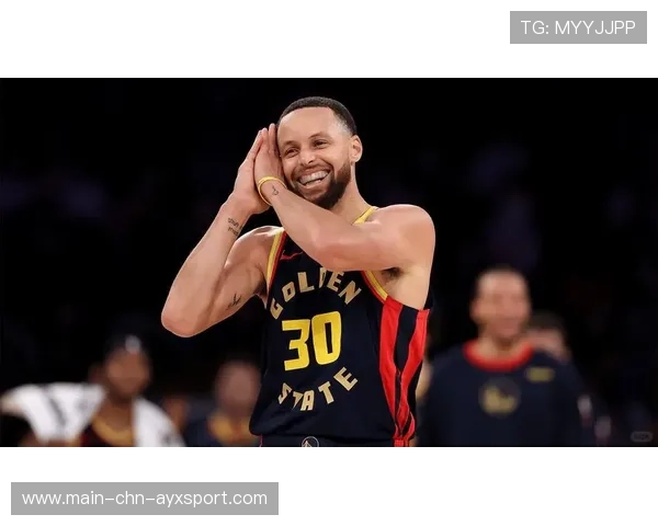 勇士那几记三分太狠了，库里依旧是信仰，勇士队库里三分